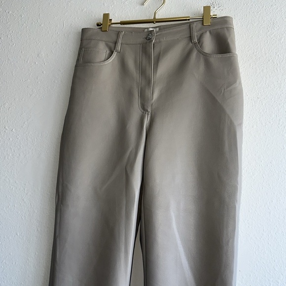 Aritiza Wilfred Gray Beige Melina Faux Leather Pants Sz. 10 - Picture 3 of 6